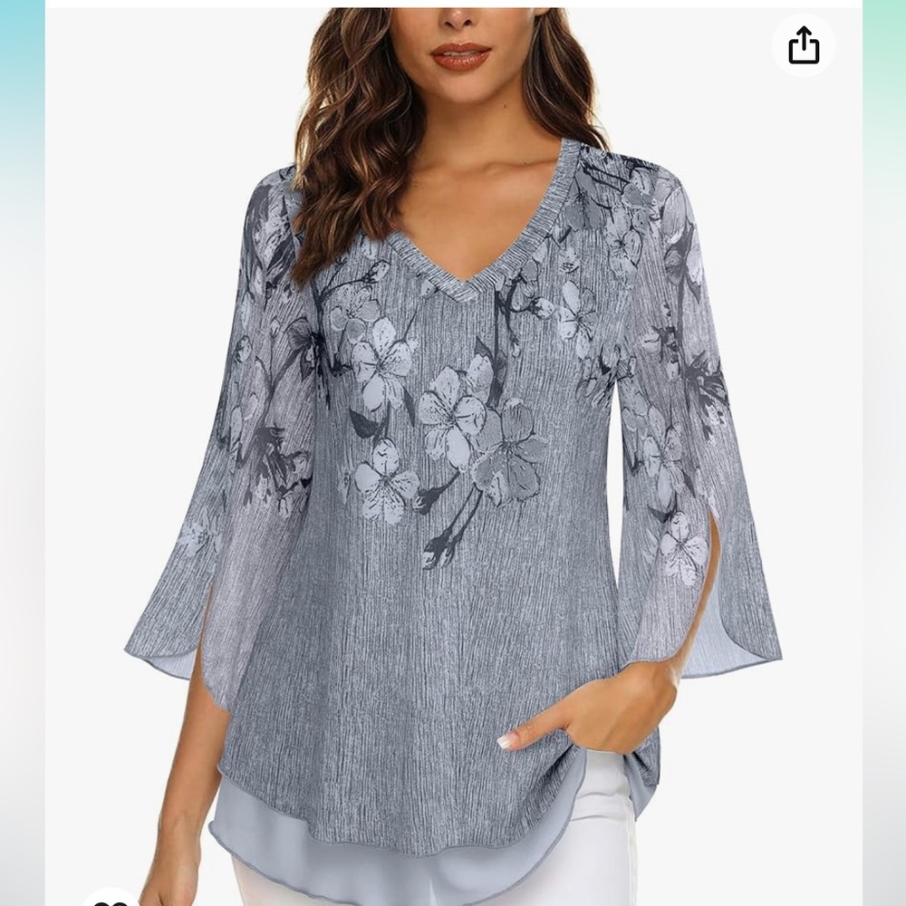 Flowy split sleave gray blouse. Size 2x